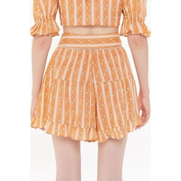 Urban Outfitters Prairie Tiered Ruffle Short Orange Multi Womens Shorts Size Sma - Picture 2 of 9